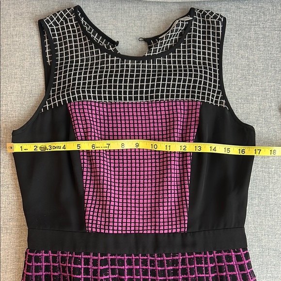 Halogen Grid Pattern Dress - Picture 11 of 12